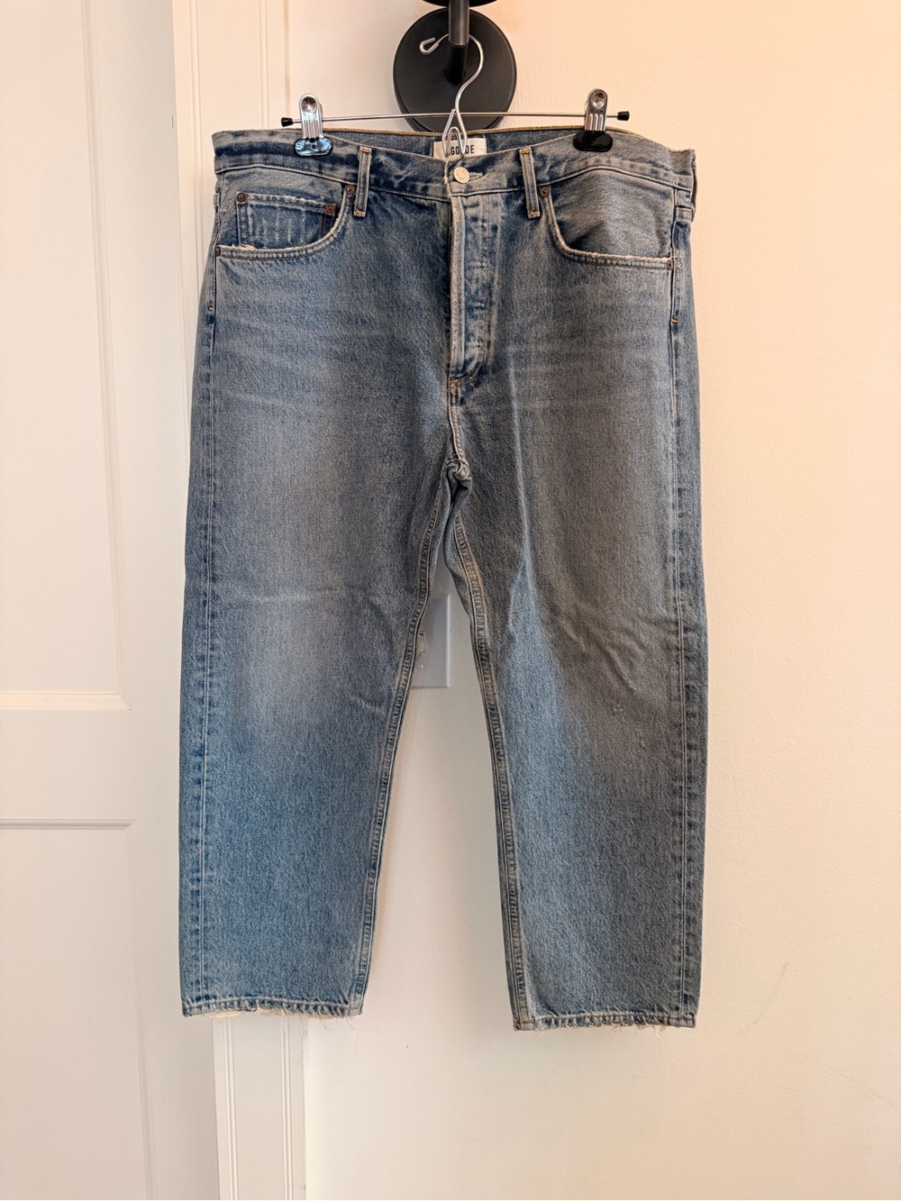 AGOLDE Relaxed Crop Jeans in Light Blue Wash